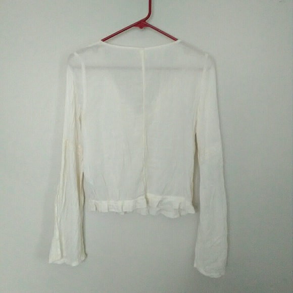 Hollister boho embroidered ivory crop top - Picture 5 of 7